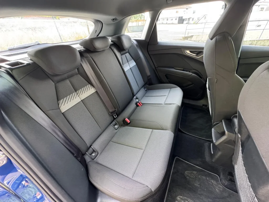 Audi Q4 E-TRON — fotografia 14