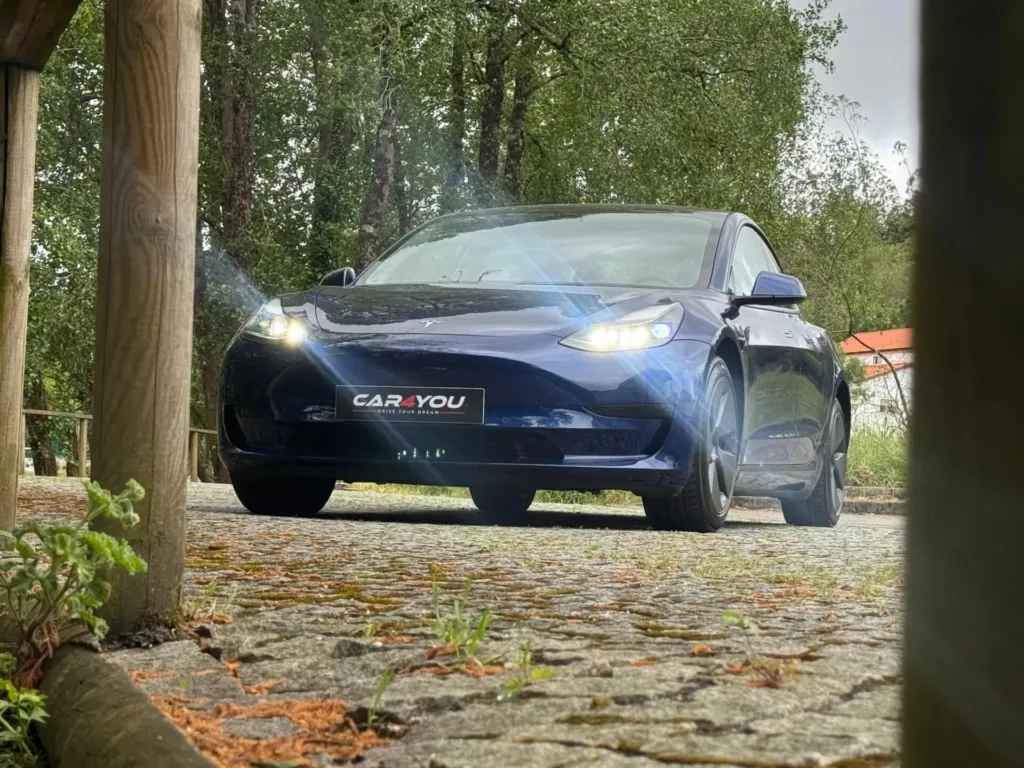Tesla Model 3 Standard Range Plus RWD — fotografia 7