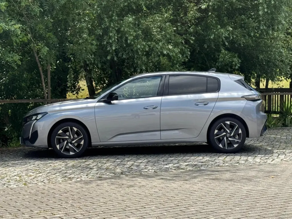 Peugeot 308 1.2 PureTech Allure Pack — fotografia 10