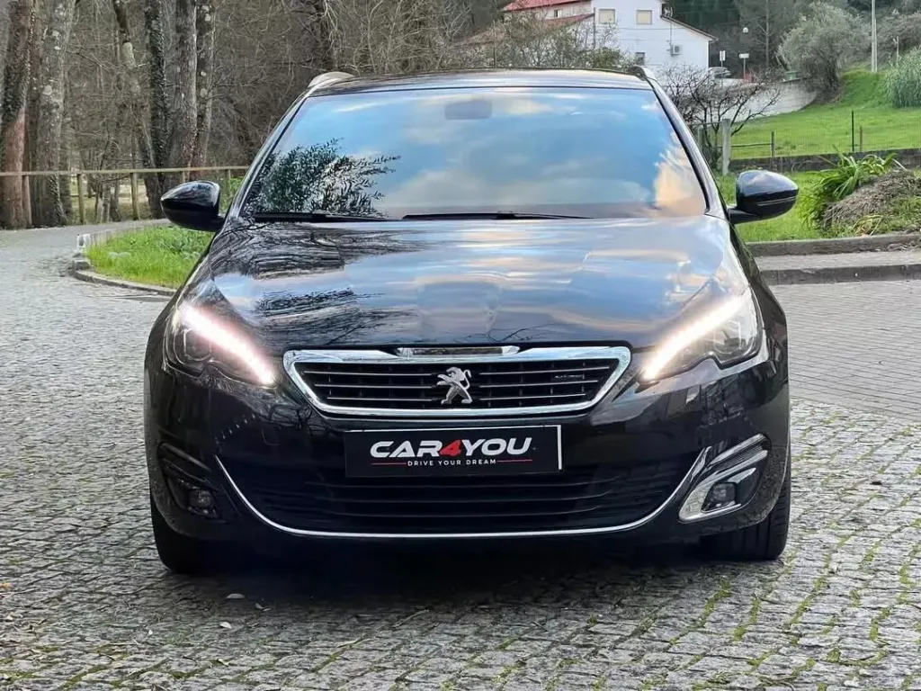 Peugeot 308 SW 1.2 PureTech GT Line EAT6 — fotografia 13