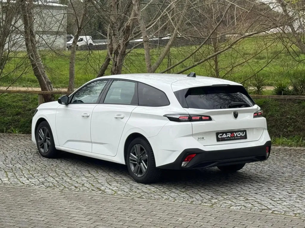 Peugeot 308 SW 1.2 PureTech Active Pack — fotografia 13