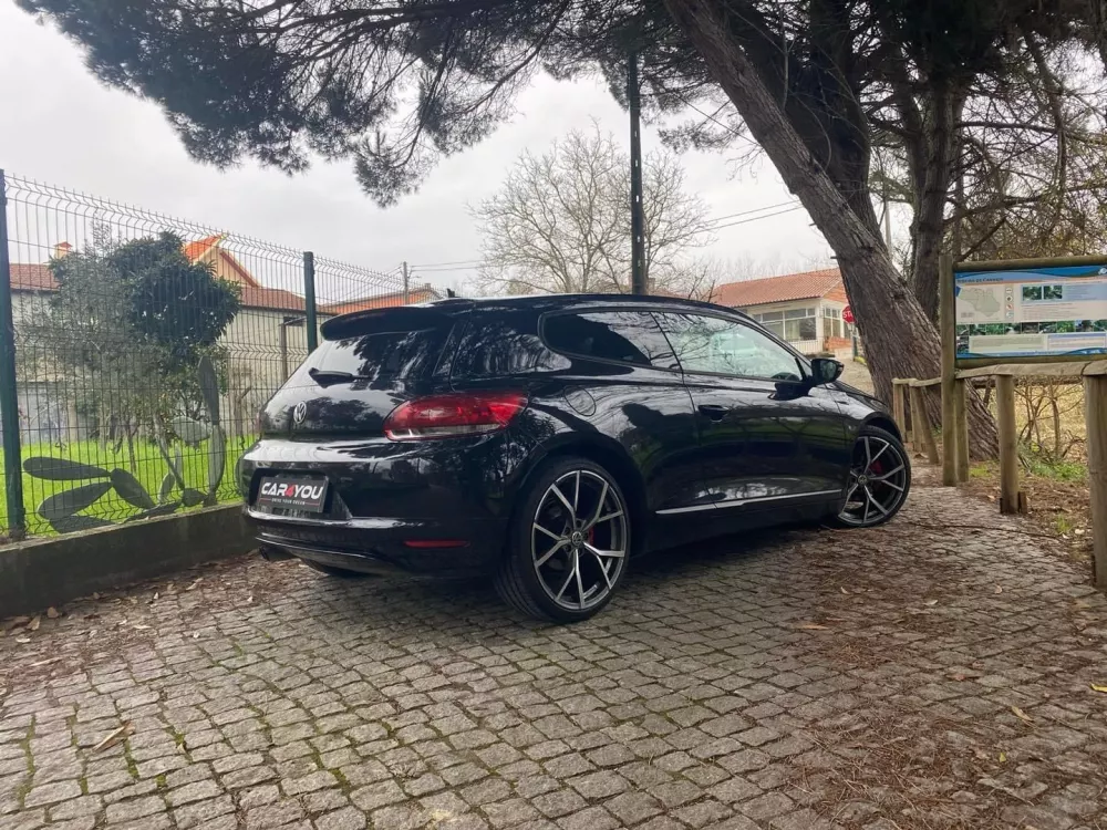 Volkswagen Scirocco 2.0 TDI Sport — fotografia 2