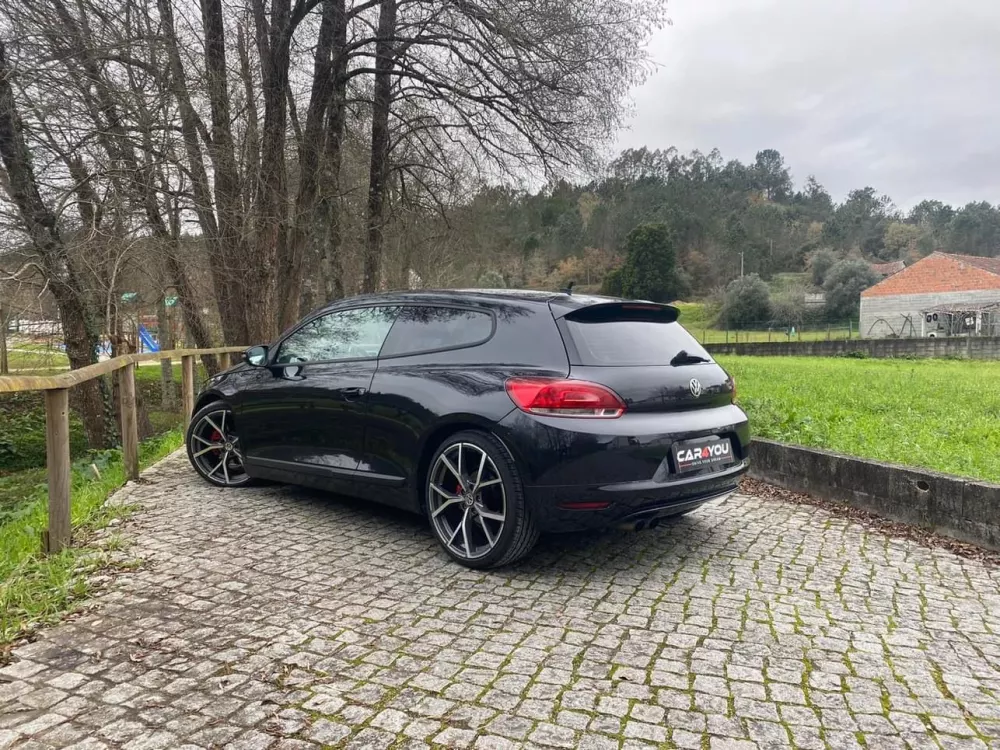 Volkswagen Scirocco 2.0 TDI Sport — fotografia 4