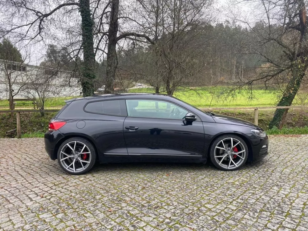 Volkswagen Scirocco 2.0 TDI Sport — fotografia 6