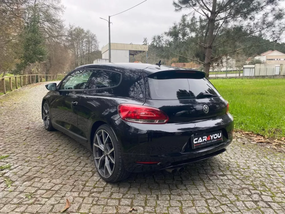 Volkswagen Scirocco 2.0 TDI Sport — fotografia 18