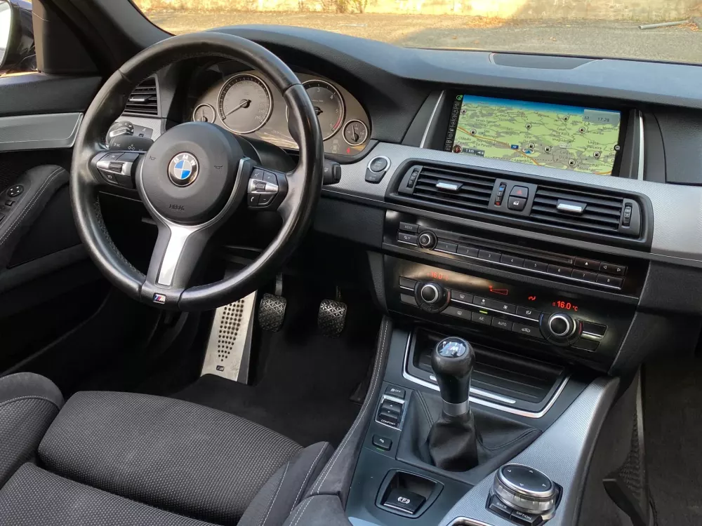 BMW 520 d Pack M — fotografia 13