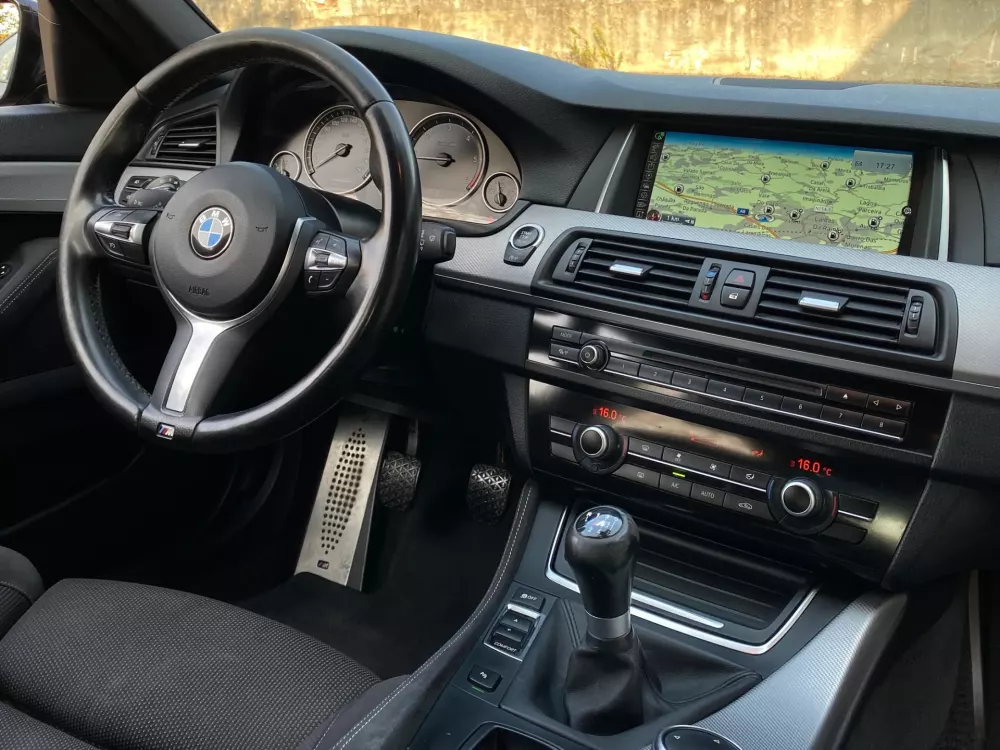 BMW 520 d Pack M — fotografia 15