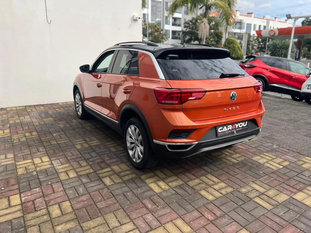 Volkswagen T-Roc 1.0 TSI Style — fotografia 9