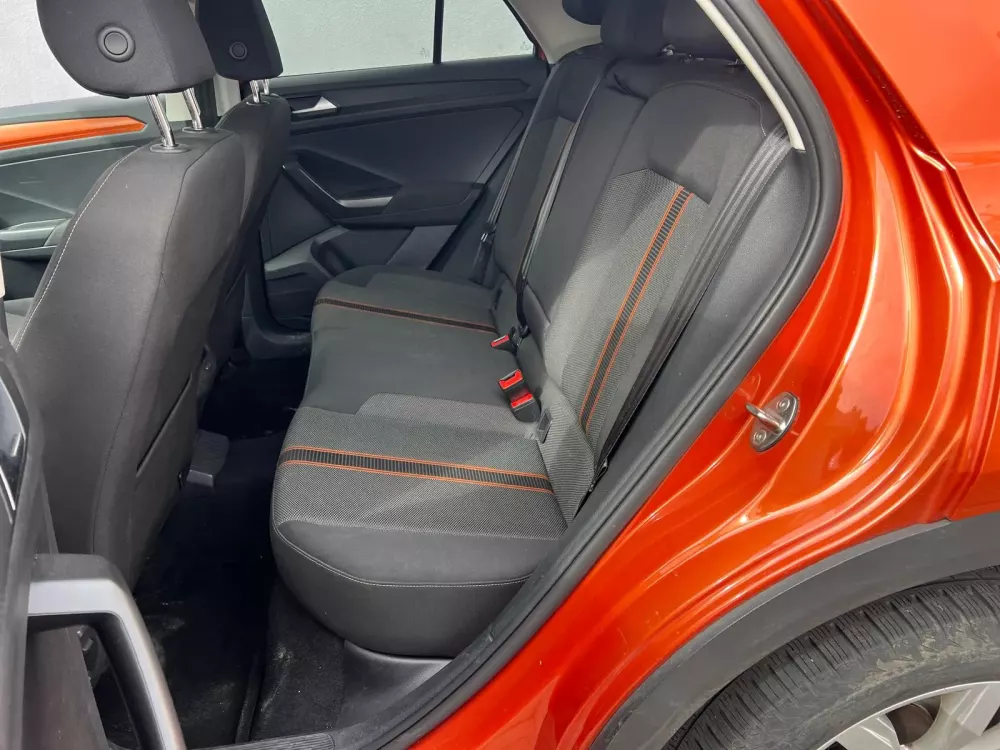Volkswagen T-Roc 1.0 TSI Style — fotografia 12