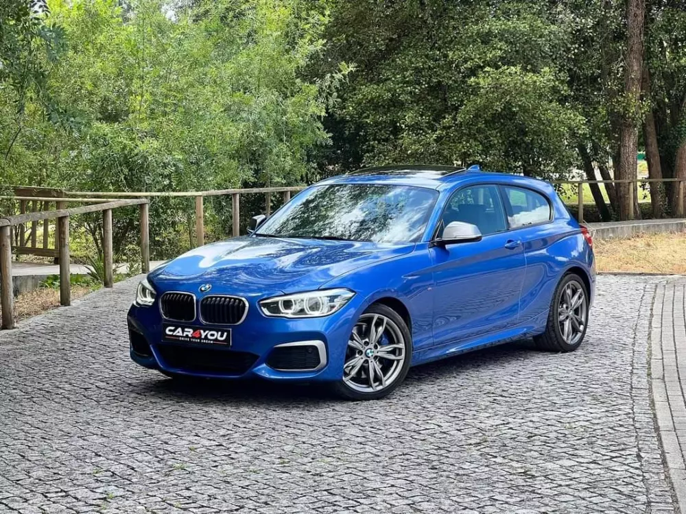 BMW M135i Auto — fotografia 1