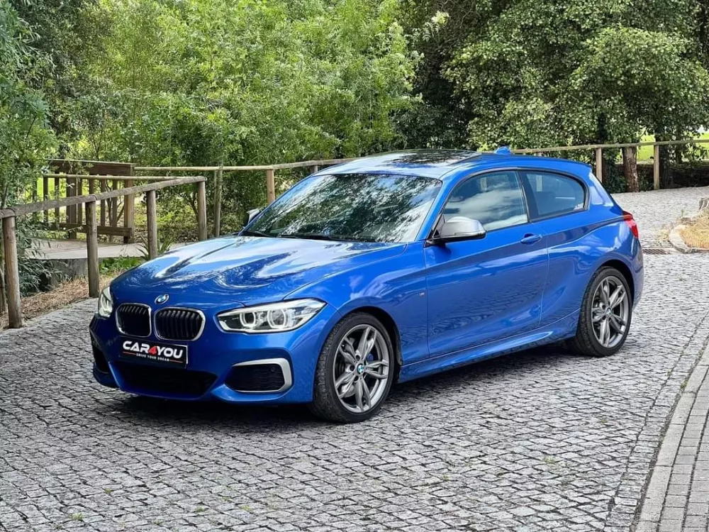 BMW M135i Auto — fotografia 12