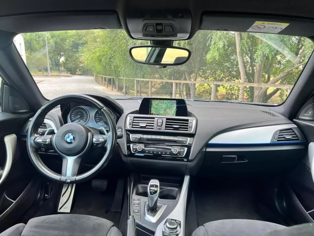 BMW M135i Auto — fotografia 20