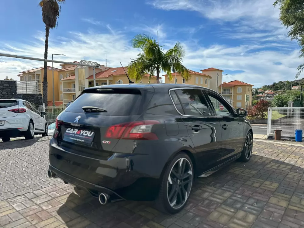 Peugeot 308 GTi by Sport — fotografia 8