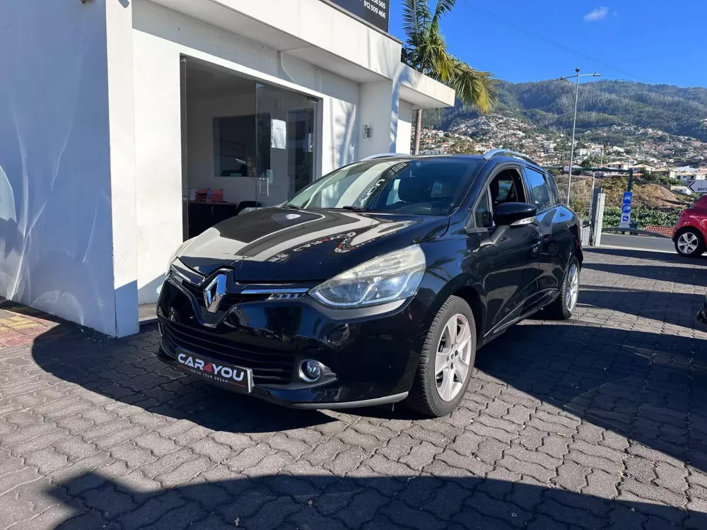 Renault Clio Sport Tourer 1.5 dCi Dynamique S — fotografia 3
