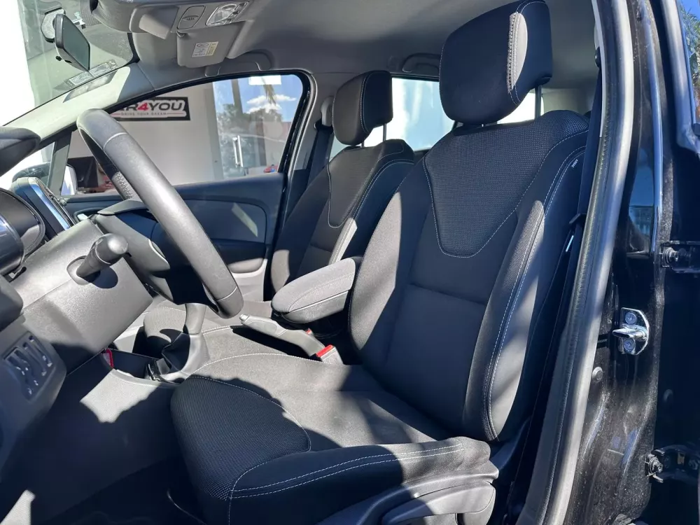 Renault Clio Sport Tourer 1.5 dCi Dynamique S — fotografia 9