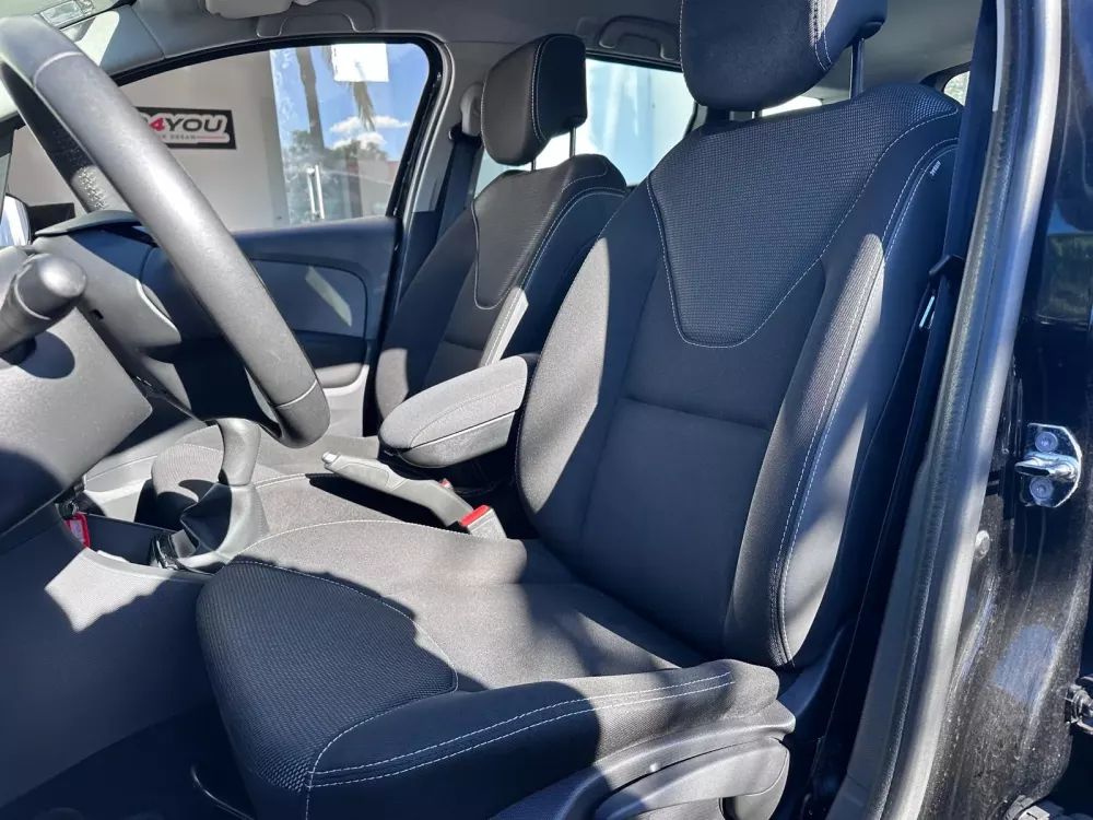 Renault Clio Sport Tourer 1.5 dCi Dynamique S — fotografia 11