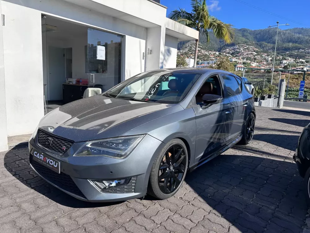 Seat Leon 2.0 TDi FR S/S — fotografia 2