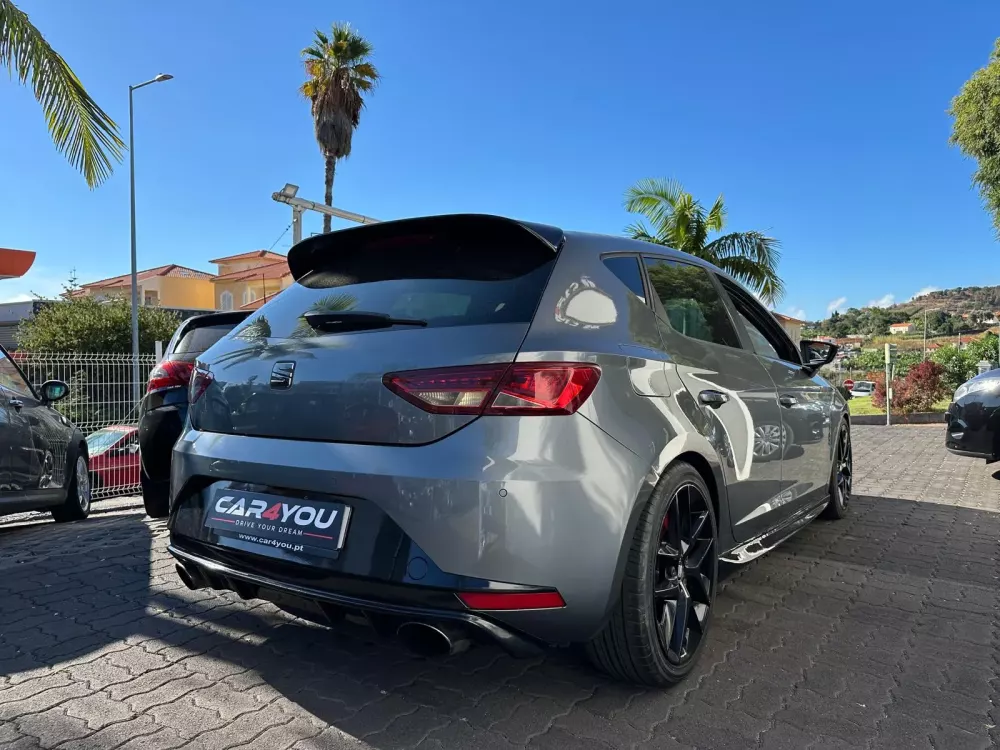 Seat Leon 2.0 TDi FR S/S — fotografia 3