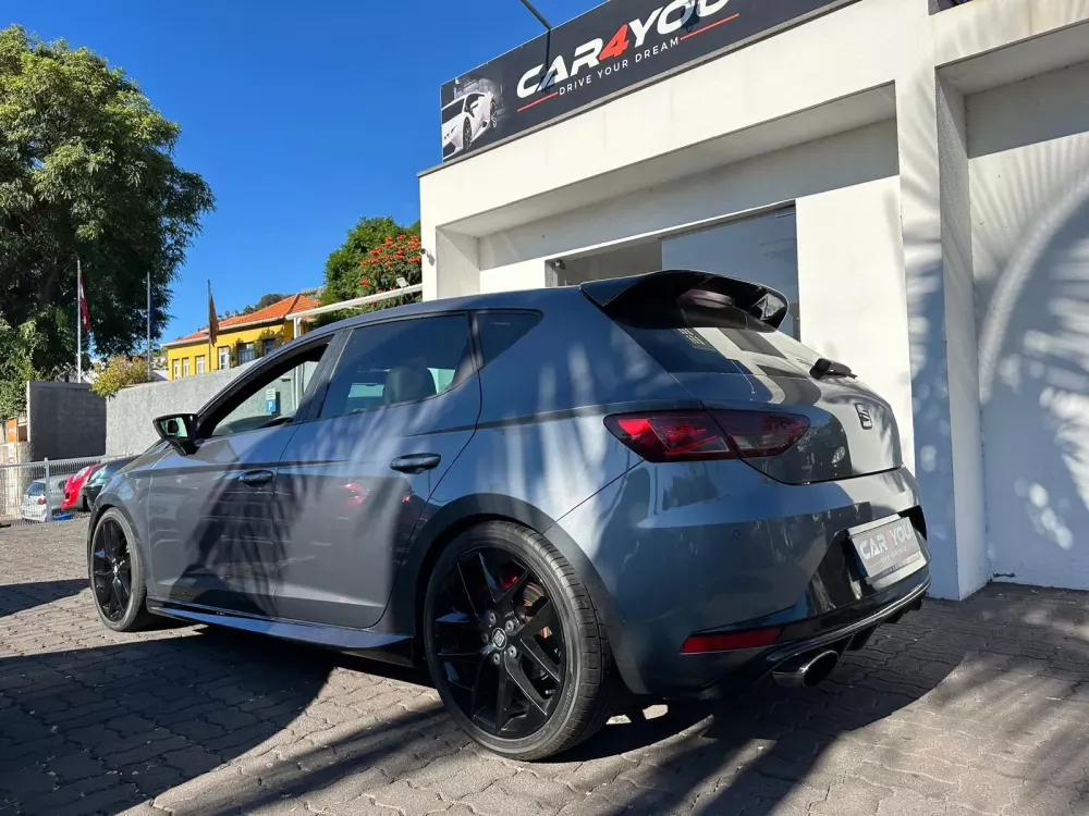 Seat Leon 2.0 TDi FR S/S — fotografia 4