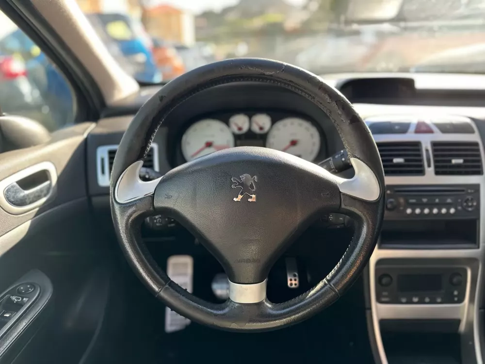 Peugeot 307 1.6 HDi XS Premium — fotografia 16
