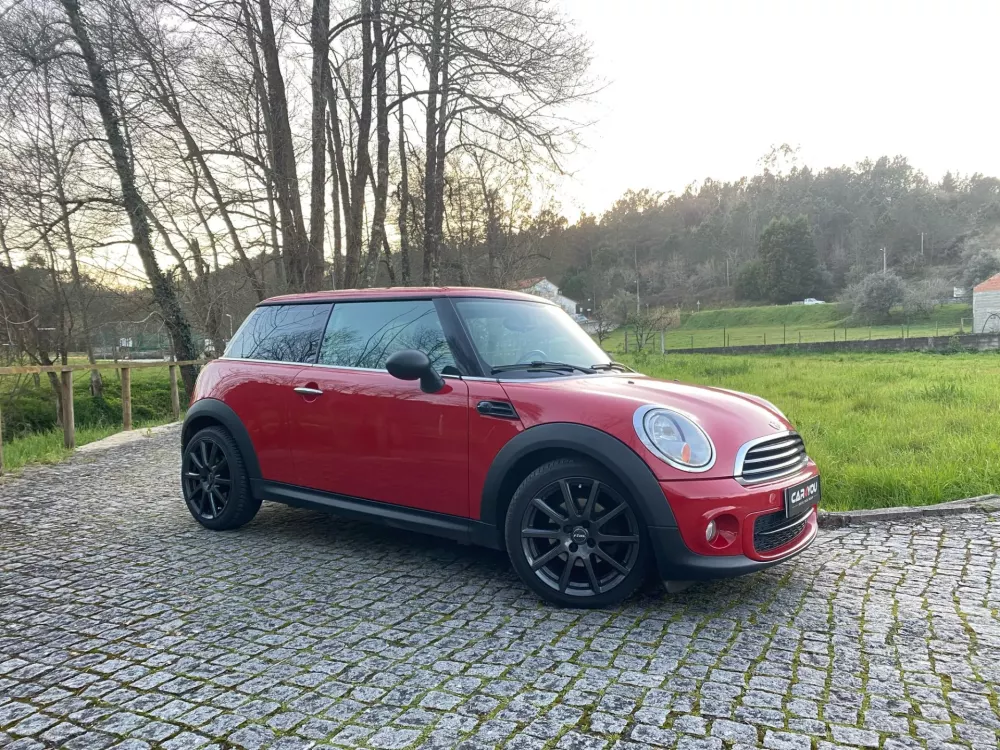 Mini 3 Portas One D — fotografia 4