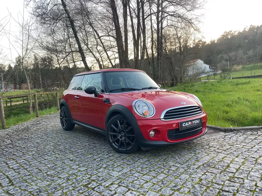 Mini 3 Portas One D — fotografia 10