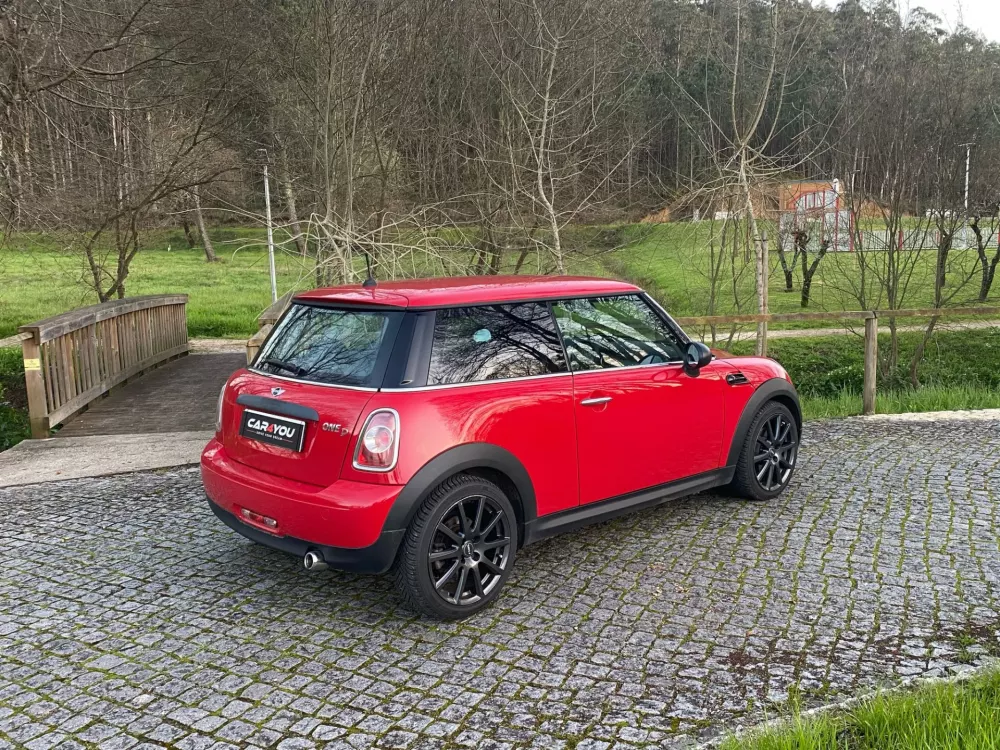 Mini 3 Portas One D — fotografia 11