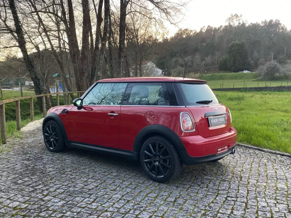Mini 3 Portas One D — fotografia 12