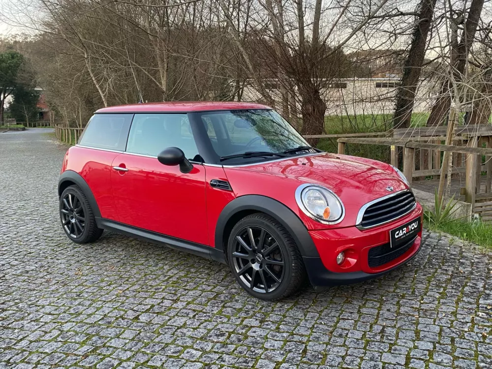 Mini 3 Portas One D — fotografia 16