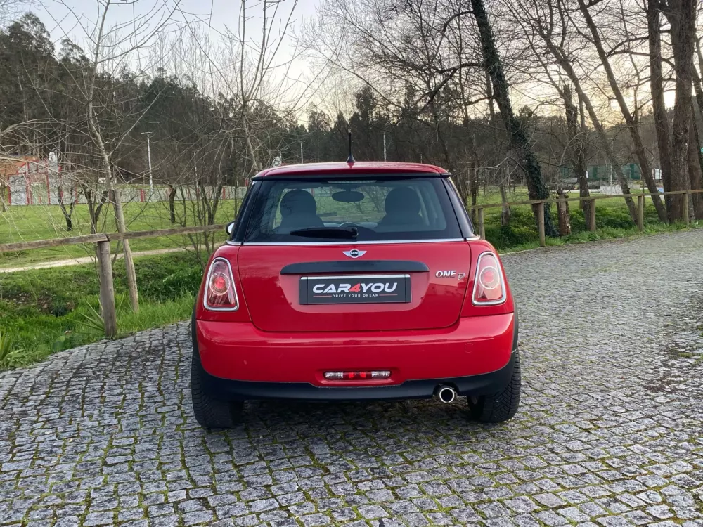 Mini 3 Portas One D — fotografia 18