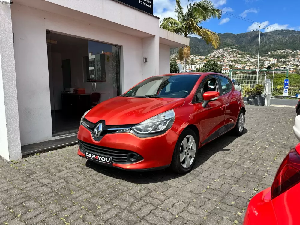 Renault Clio 1.2 TCE GT EDC — fotografia 1