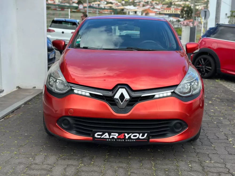 Renault Clio 1.2 TCE GT EDC — fotografia 3