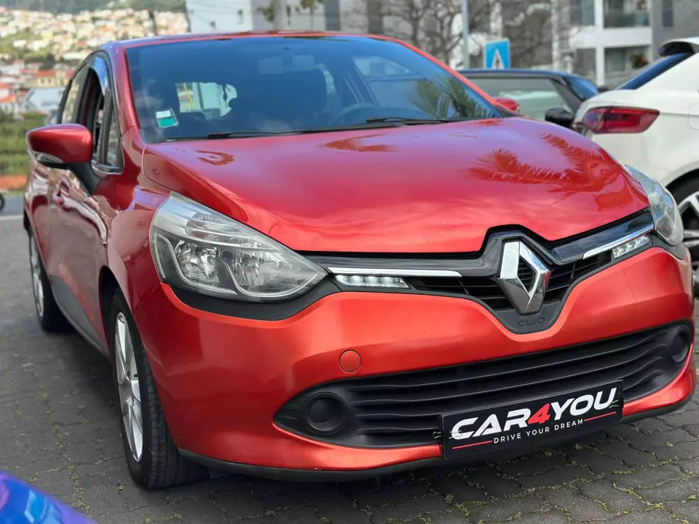 Renault Clio 1.2 TCE GT EDC — fotografia 4