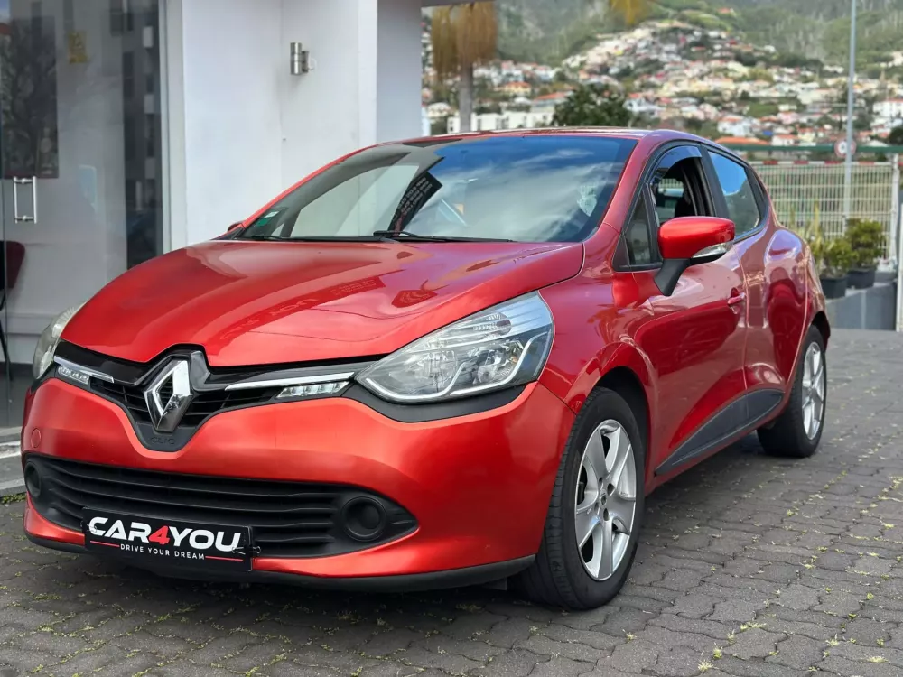Renault Clio 1.2 TCE GT EDC — fotografia 5