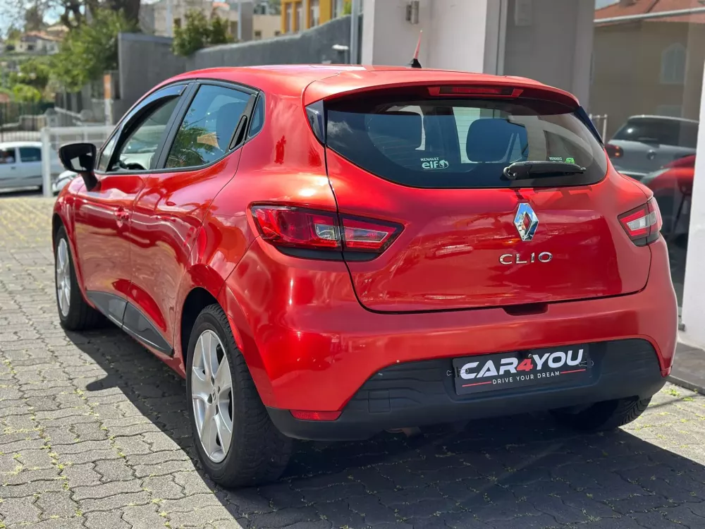 Renault Clio 1.2 TCE GT EDC — fotografia 8