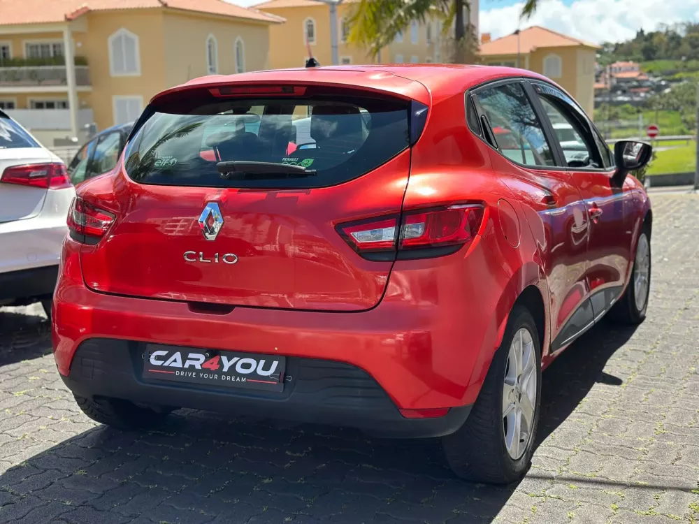 Renault Clio 1.2 TCE GT EDC — fotografia 9
