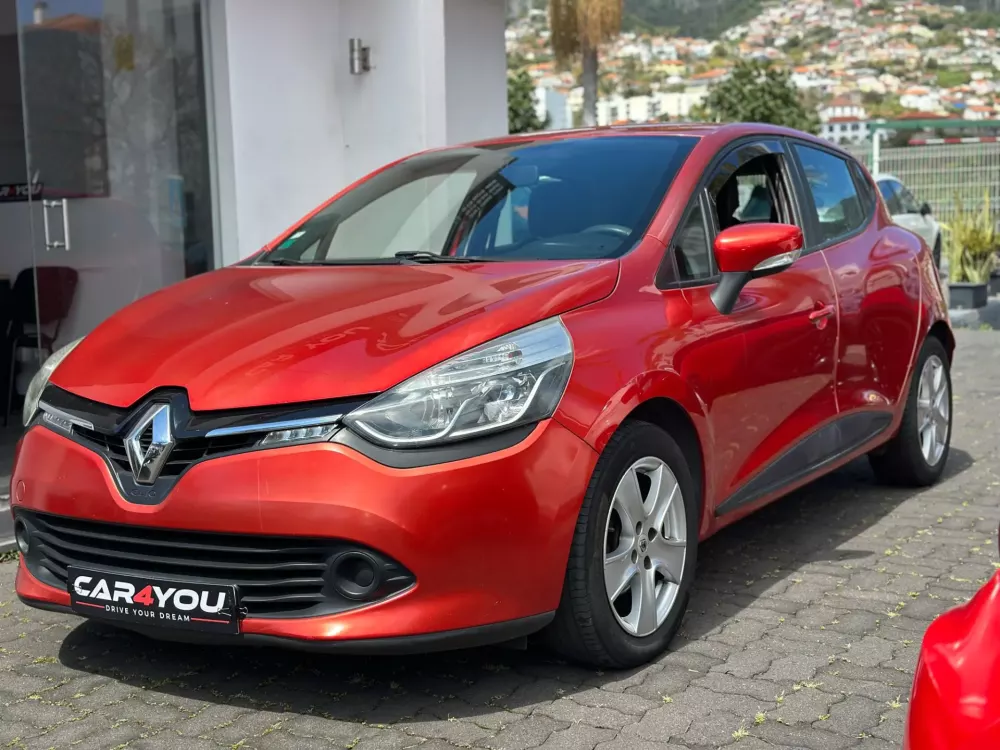 Renault Clio 1.2 TCE GT EDC — fotografia 10