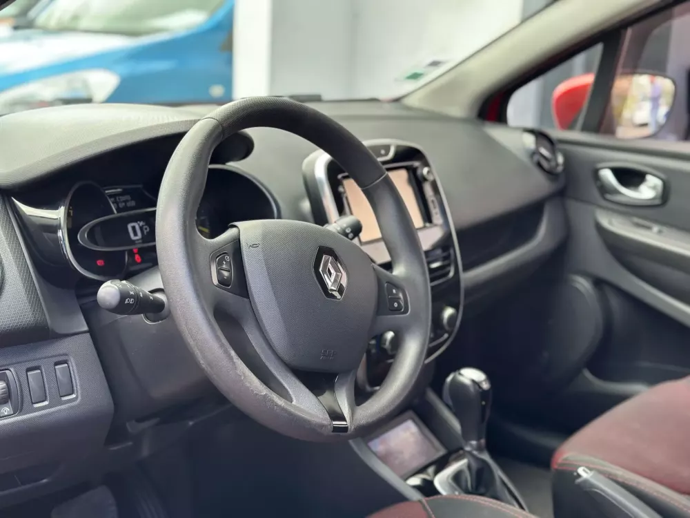 Renault Clio 1.2 TCE GT EDC — fotografia 12