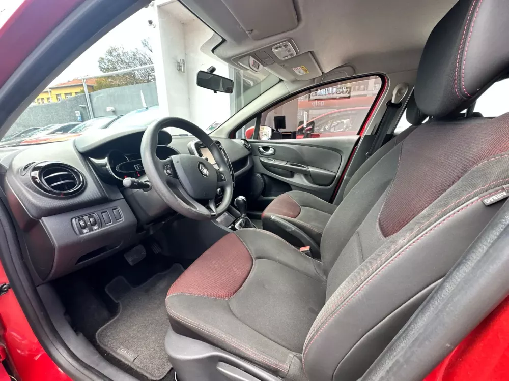 Renault Clio 1.2 TCE GT EDC — fotografia 15