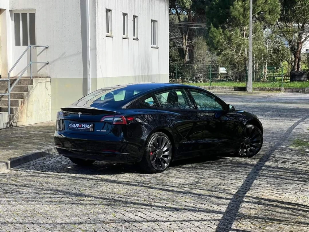 Tesla Model 3 Performance Dual Motor AWD — fotografia 6