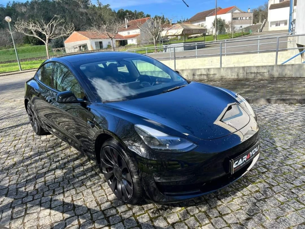 Tesla Model 3 Performance Dual Motor AWD — fotografia 15