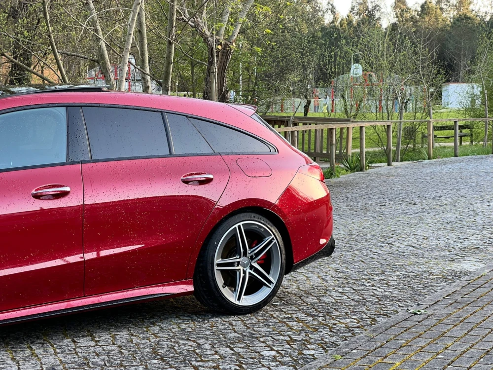 Mercedes-Benz CLA 45 AMG S Shooting Brake 4Matic+ — fotografia 19