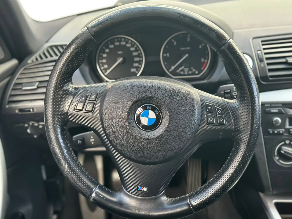 BMW 123 d — fotografia 17