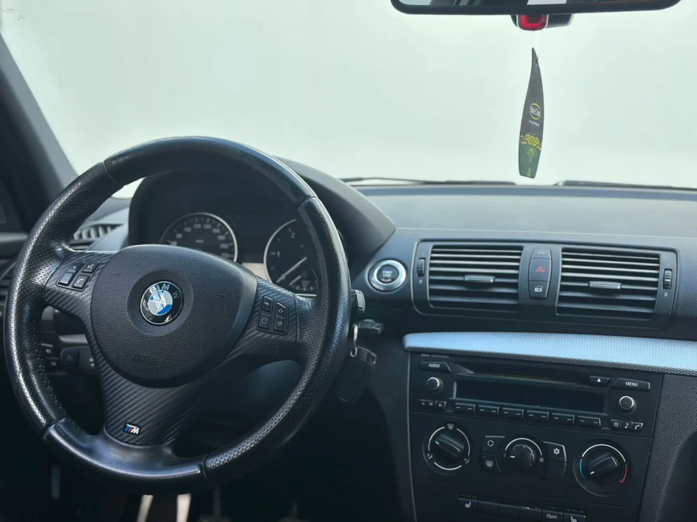 BMW 123 d — fotografia 18