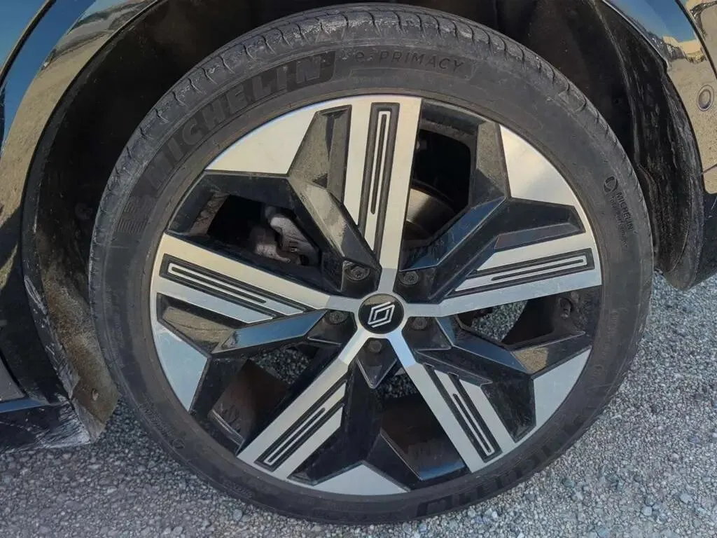 Renault Mégane E-Tech EV60 Iconic — fotografia 5