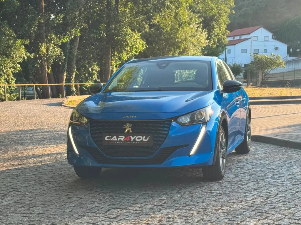 Peugeot e-208 50 kWh Active Pack — fotografia 11