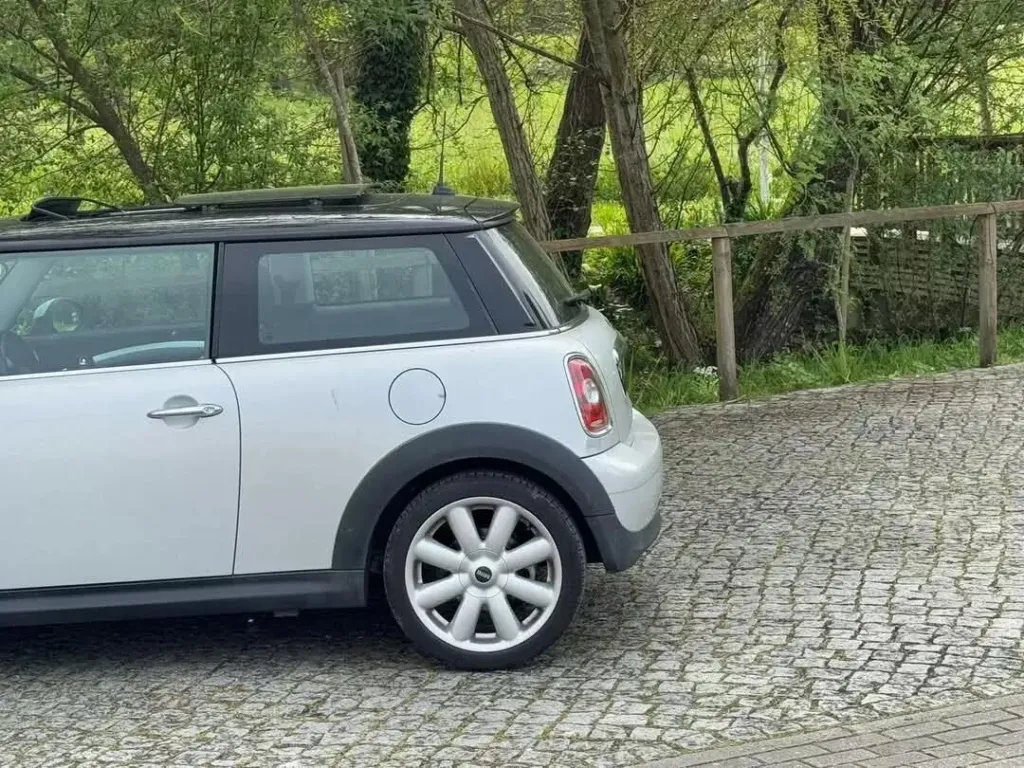 Mini 3 Portas Cooper D 50 Camden — fotografia 9