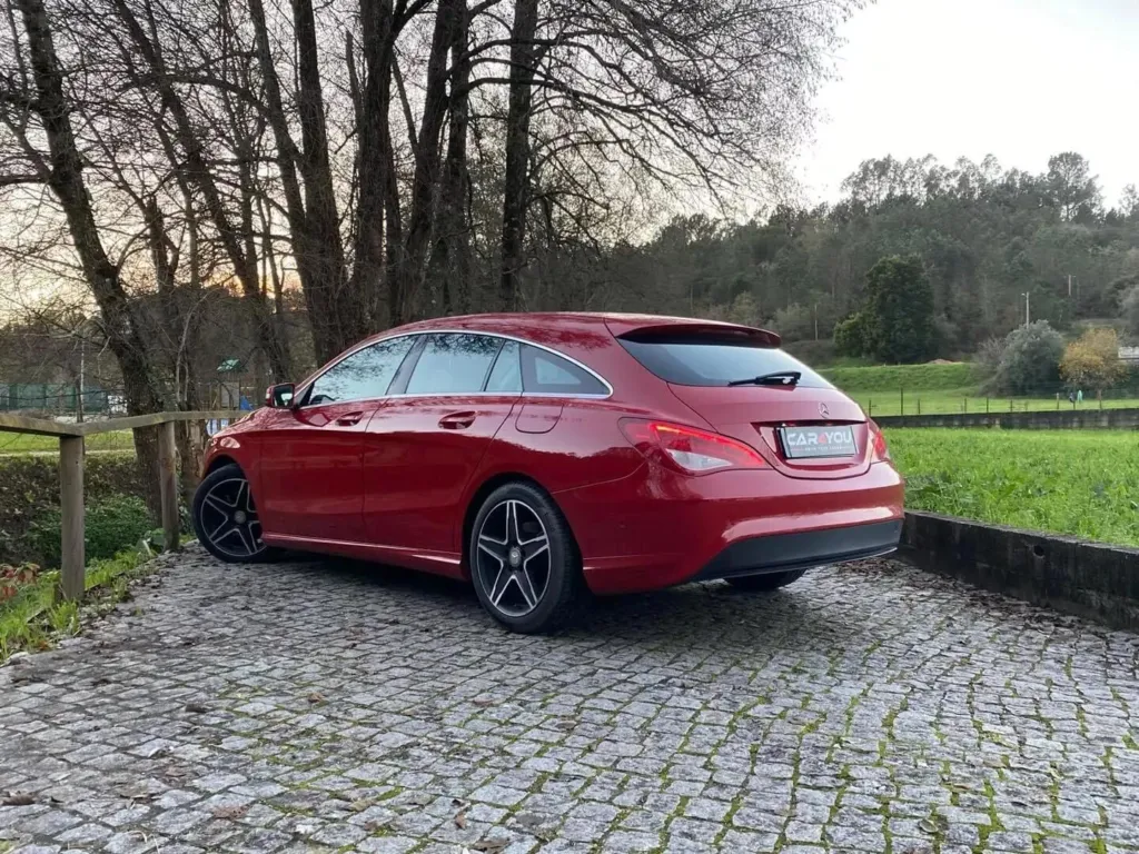 Mercedes-Benz CLA 200 d Shooting Brake Urban — fotografia 6