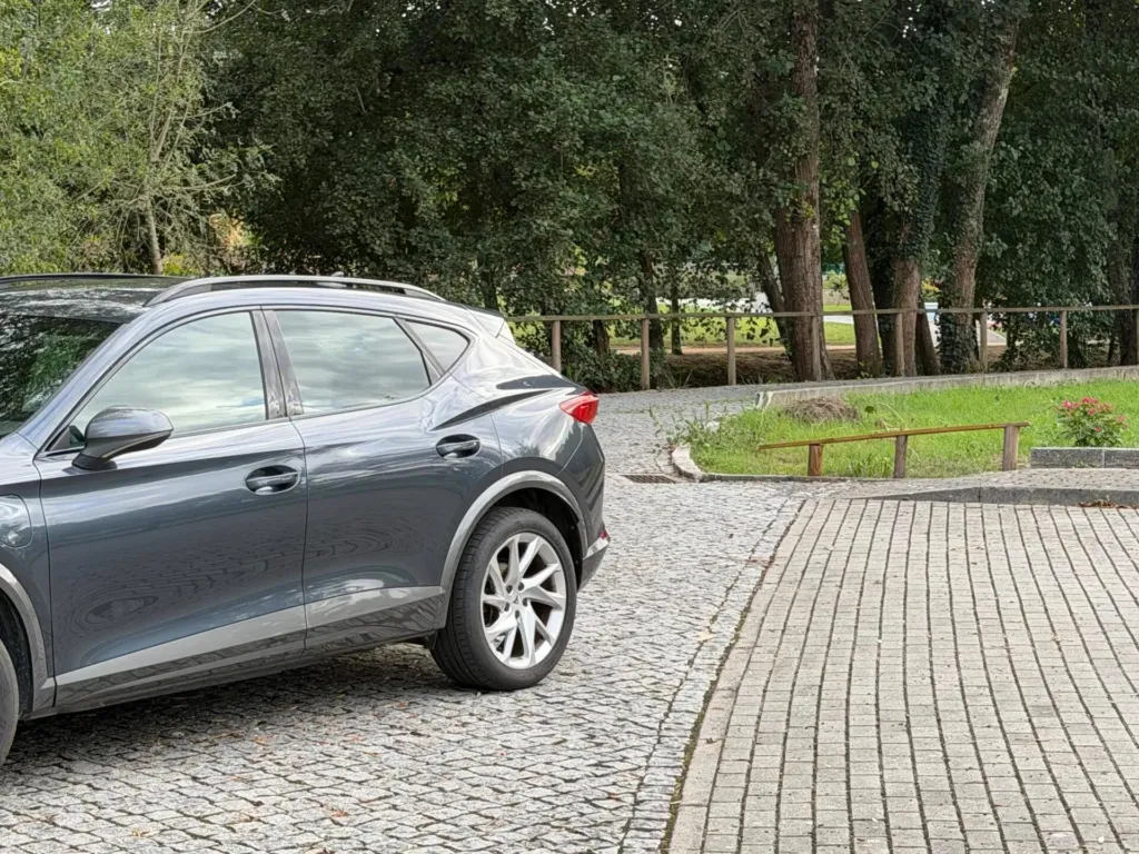 Cupra Formentor 1.4 e-Hybrid DSG — fotografia 3