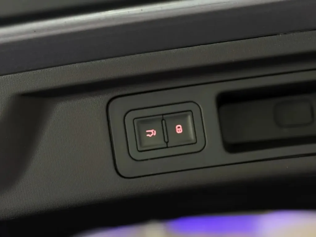 BYD Atto 3 60.48 kWh Design — fotografia 13